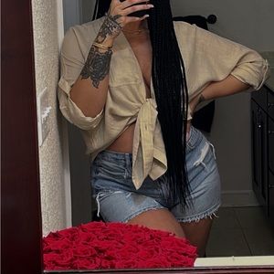 2 for 1 distressed American eagle shorts